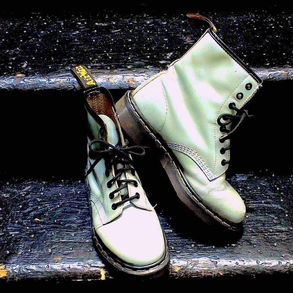Dr. Martens Pearlescent Irridescent Grey silver womens 8 eyelet boots mens 6
